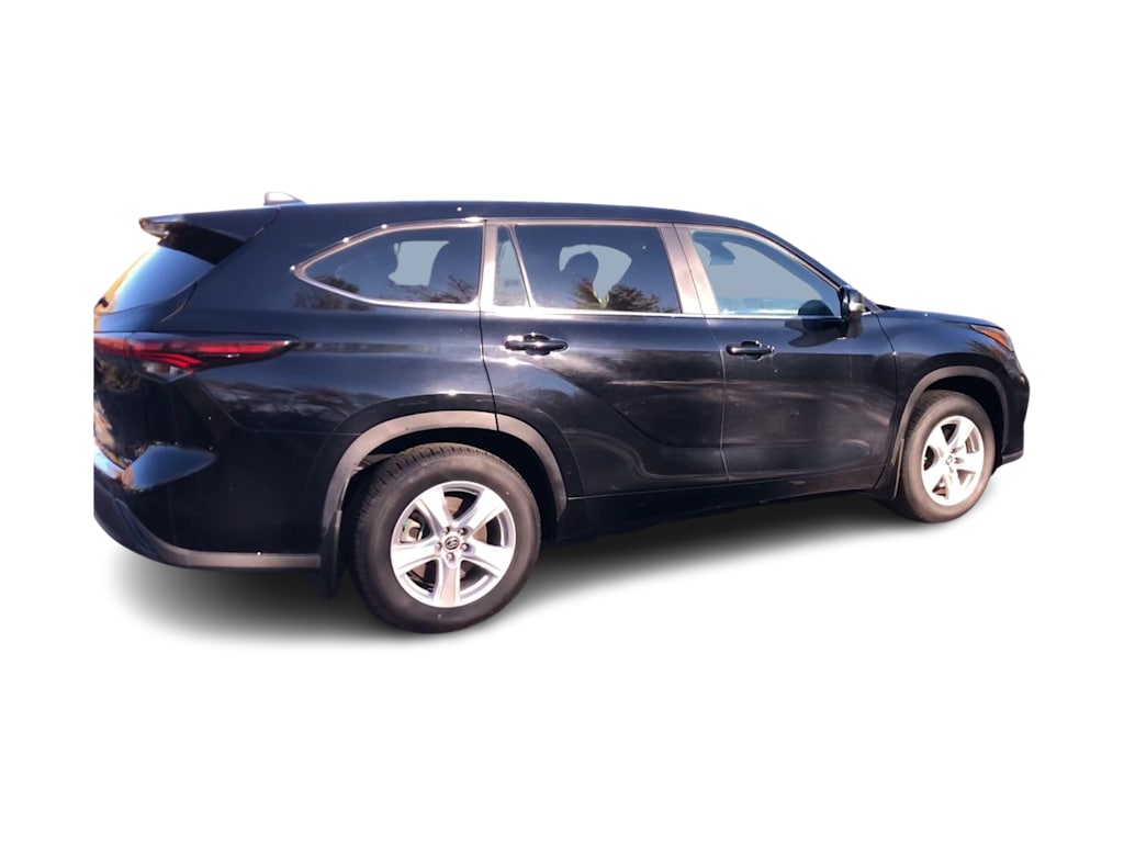 Thumbnail: 2024 Toyota Highlander - 23