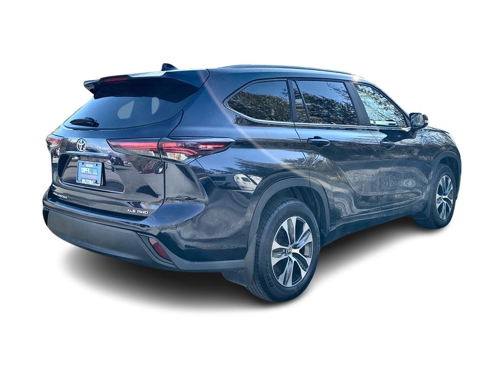 Thumbnail: 2025 Toyota Highlander - 17