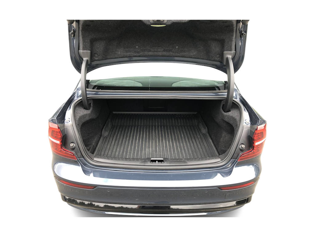 Thumbnail: 2024 Volvo S60 - 14