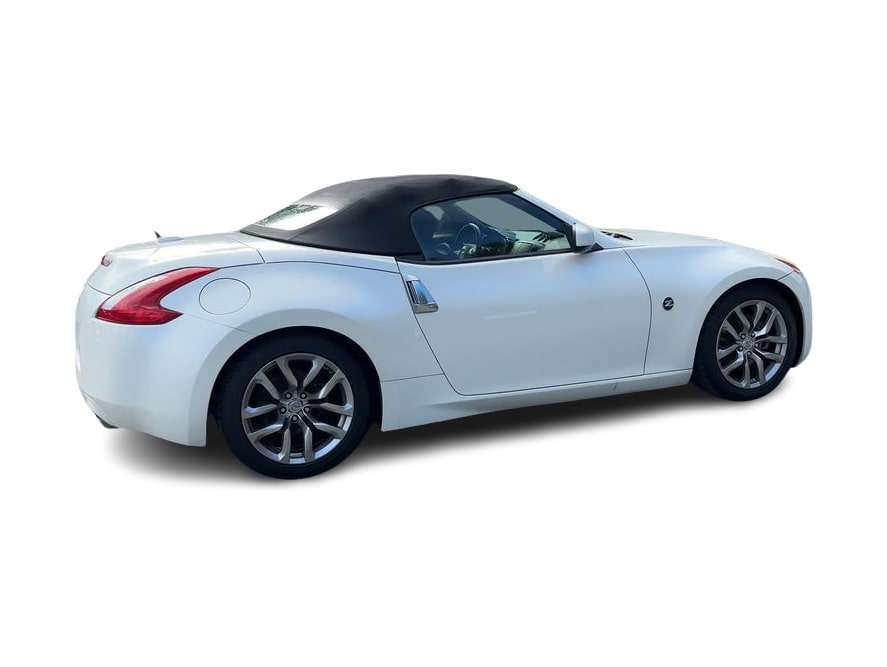Thumbnail: 2012 Nissan Z - 24