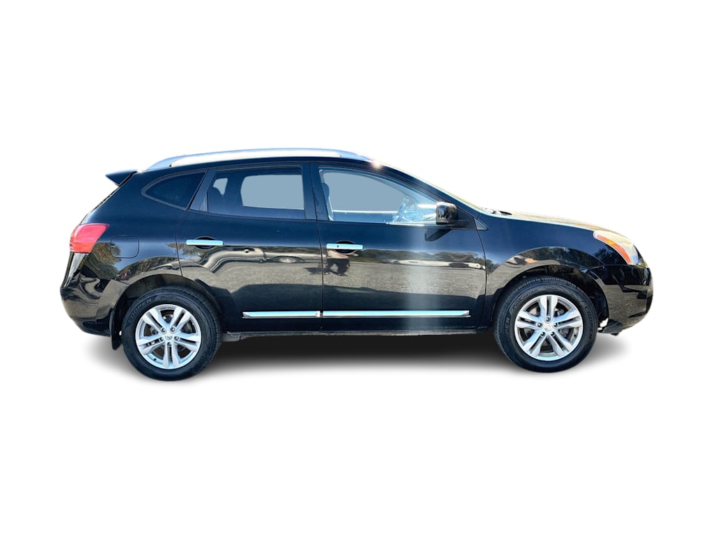 Thumbnail: 2012 Nissan Rogue - 17