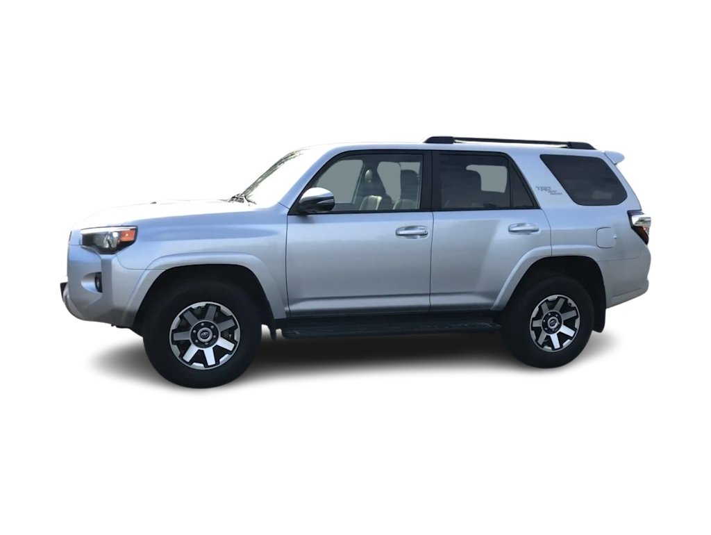 2022 Toyota 4Runner TRD Off Road 18