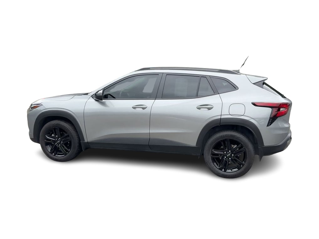 Thumbnail: 2025 Chevrolet Trax - 21