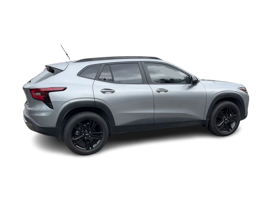 Thumbnail: 2025 Chevrolet Trax - 25