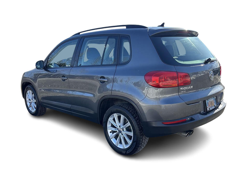 Thumbnail: 2018 Volkswagen Tiguan - 4