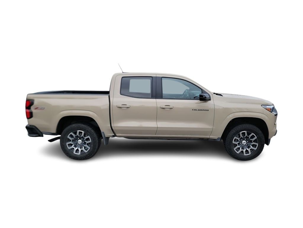 Thumbnail: 2023 Chevrolet Colorado - 21