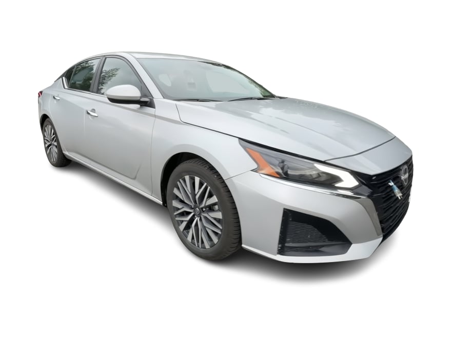 Thumbnail: 2023 Nissan Altima - 14
