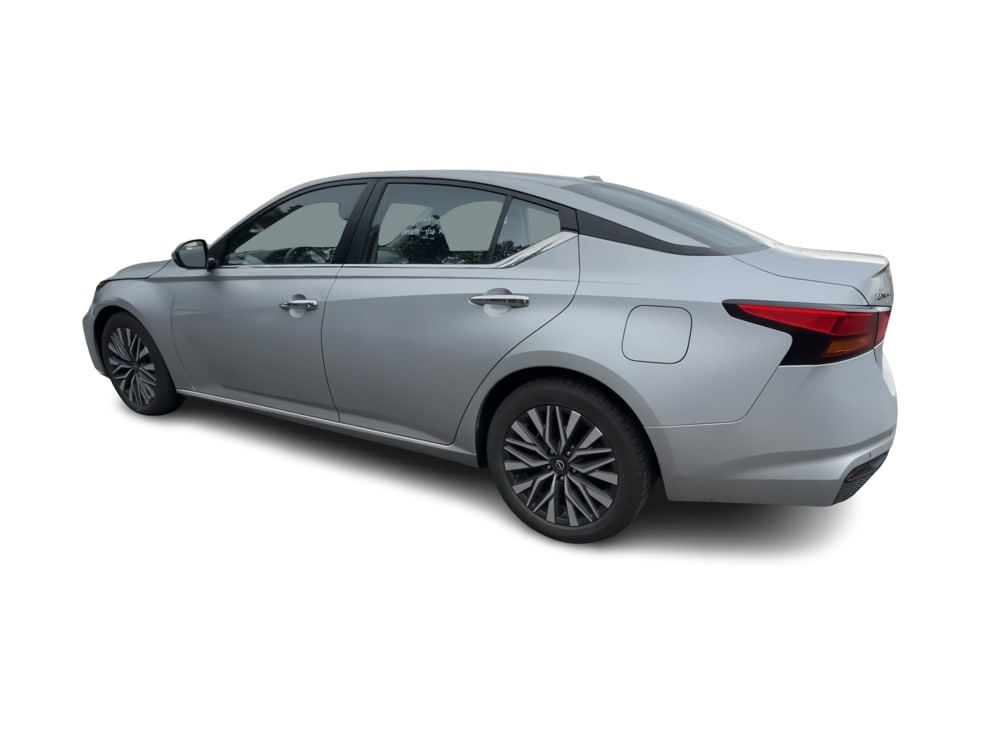 Thumbnail: 2023 Nissan Altima - 16