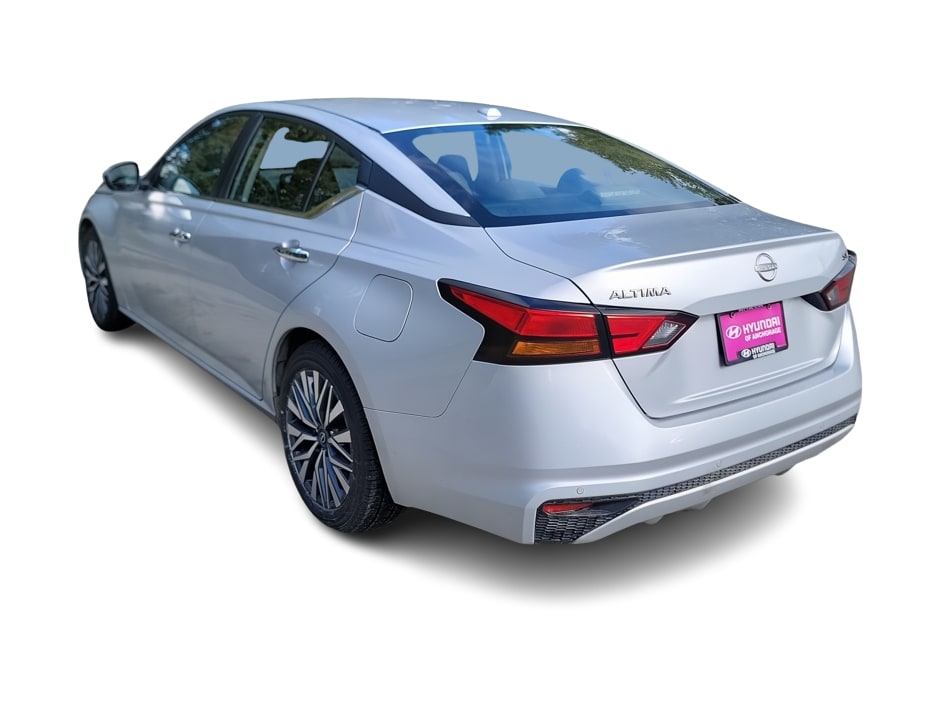 Thumbnail: 2023 Nissan Altima - 4