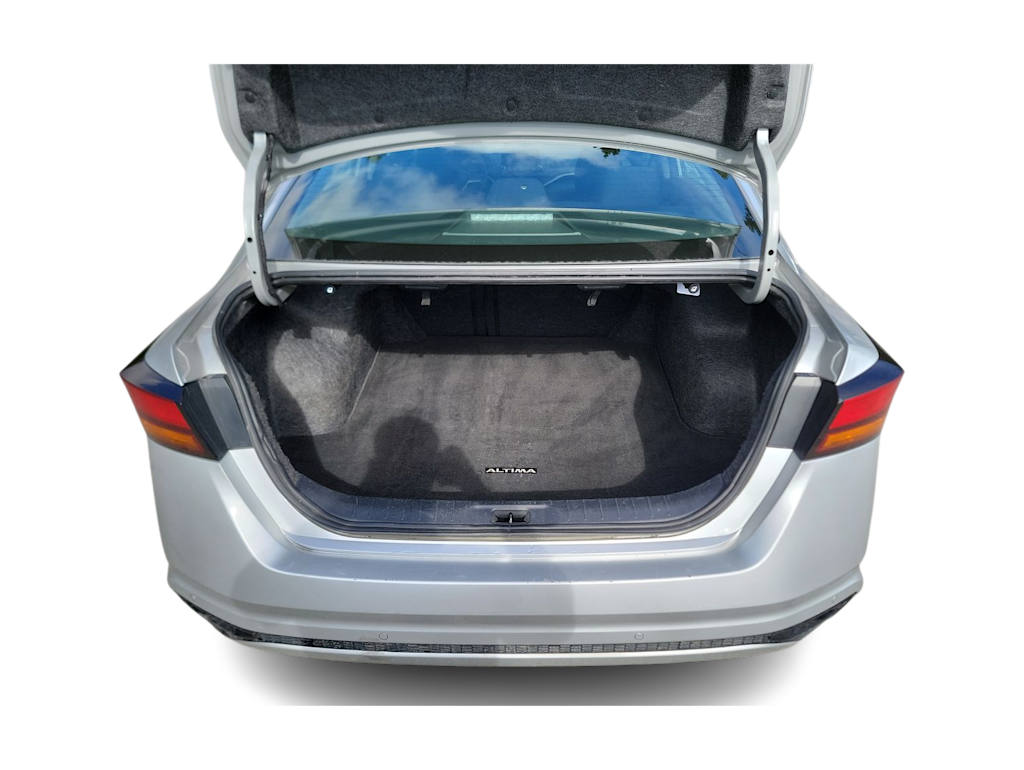 Thumbnail: 2023 Nissan Altima - 16