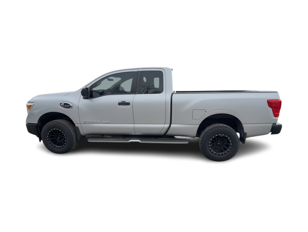 Thumbnail: 2017 Nissan Titan - 17