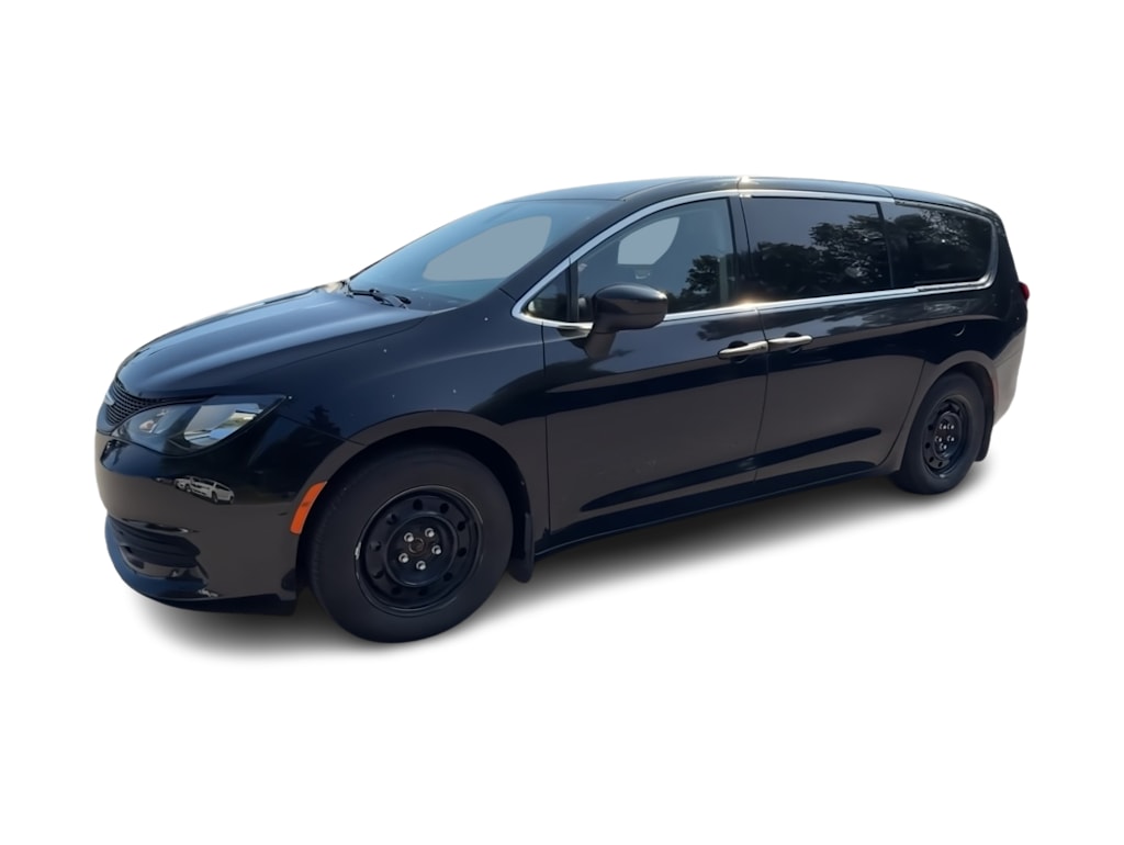 Thumbnail: 2020 Chrysler Voyager - 3