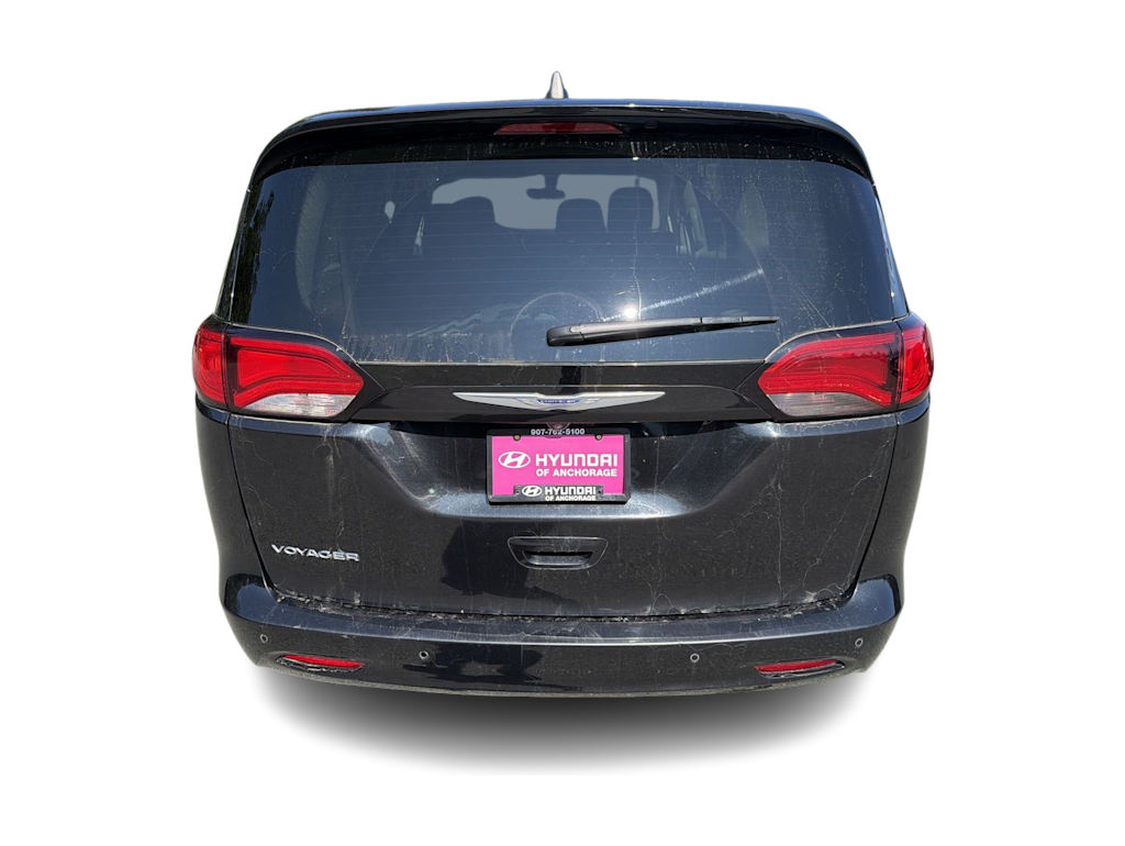 Thumbnail: 2020 Chrysler Voyager - 23
