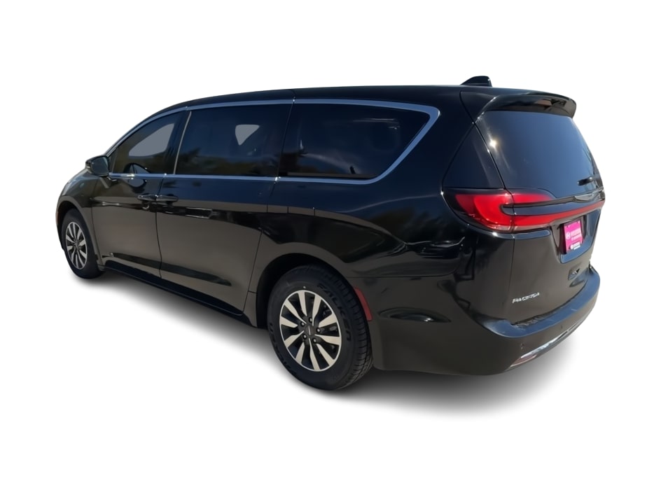 Thumbnail: 2024 Chrysler Pacifica - 4