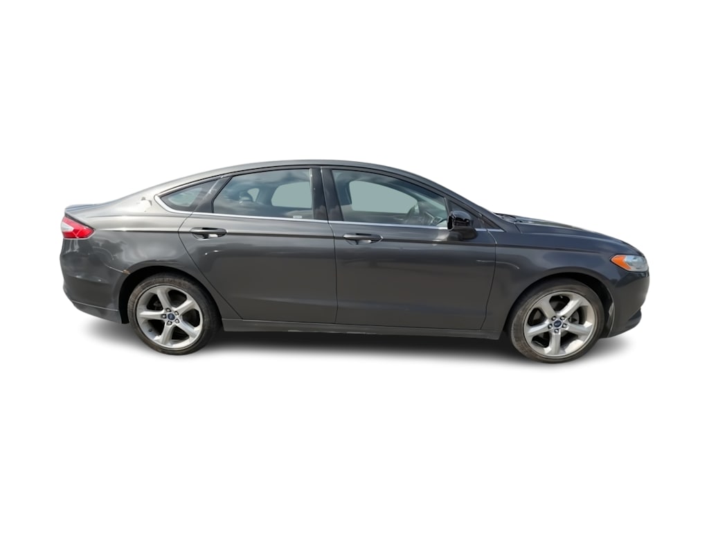 Thumbnail: 2016 Ford Fusion - 18