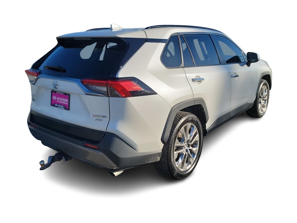 Thumbnail: 2021 Toyota RAV4 - 20