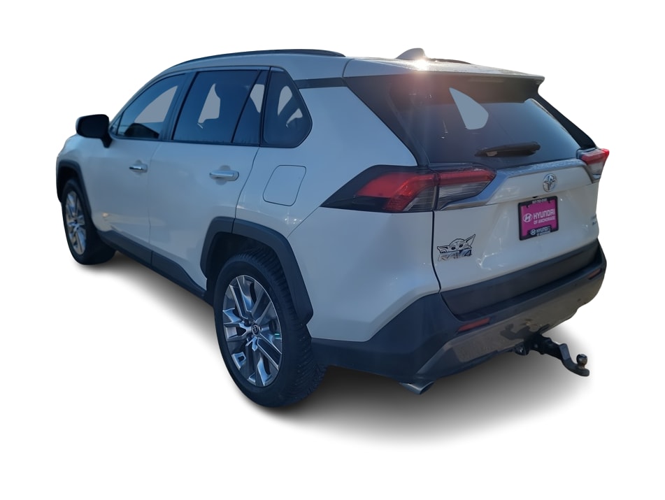 Thumbnail: 2021 Toyota RAV4 - 4