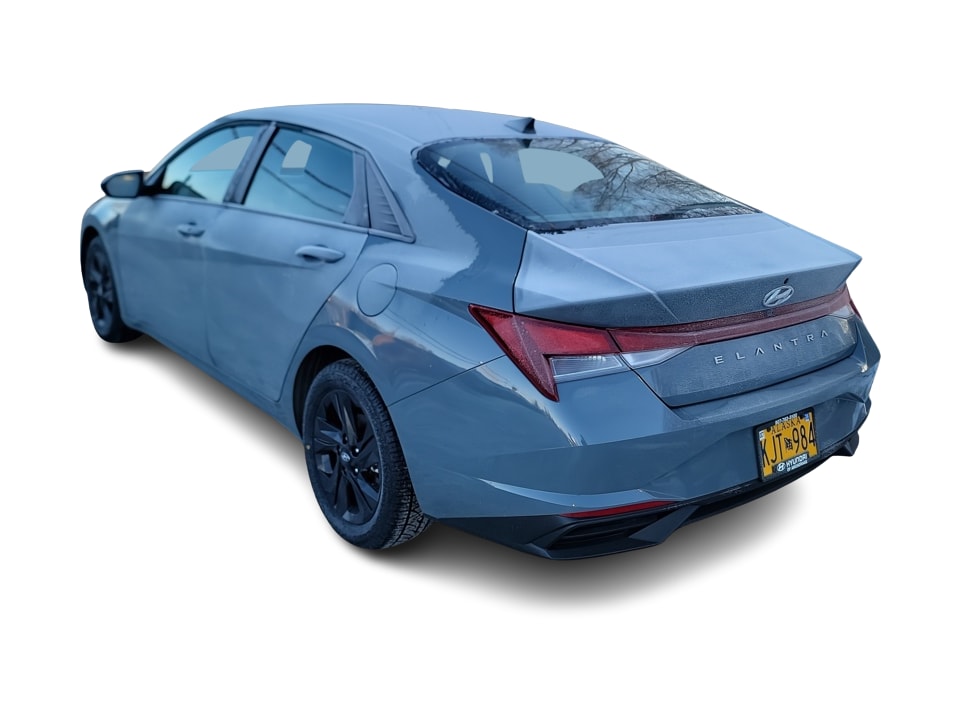 Thumbnail: 2023 Hyundai Elantra - 4
