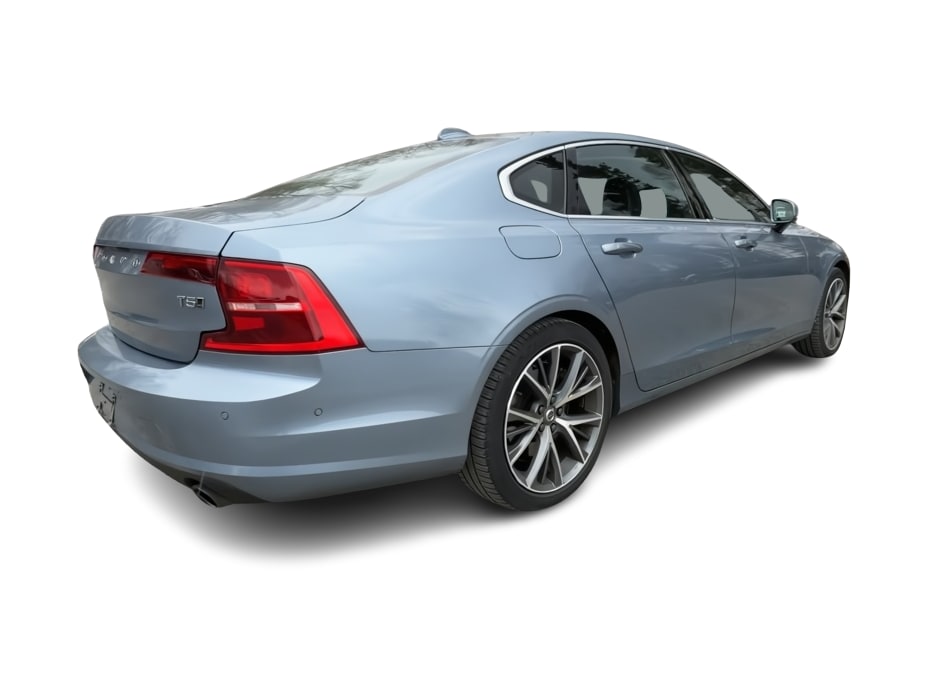 Thumbnail: 2018 Volvo S90 - 17
