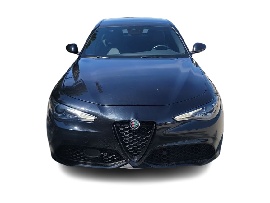 Thumbnail: 2023 Alfa Romeo Giulia - 6