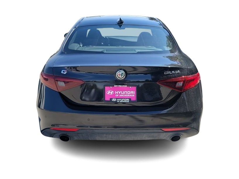 Thumbnail: 2023 Alfa Romeo Giulia - 21