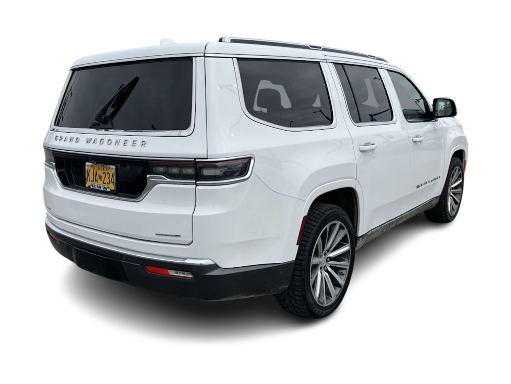 Thumbnail: 2022 Jeep Grand Wagoneer - 29