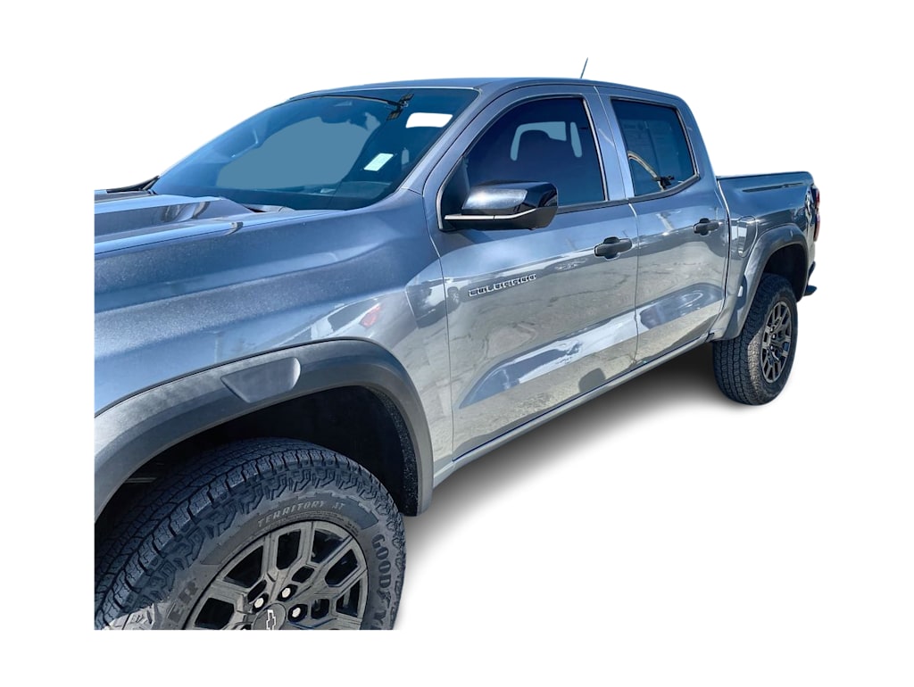 Thumbnail: 2023 Chevrolet Colorado - 3