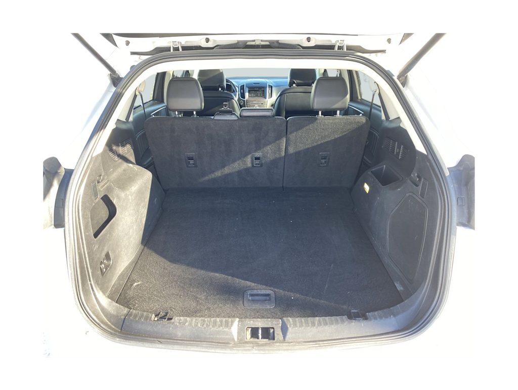 Thumbnail: 2015 Ford Edge - 17