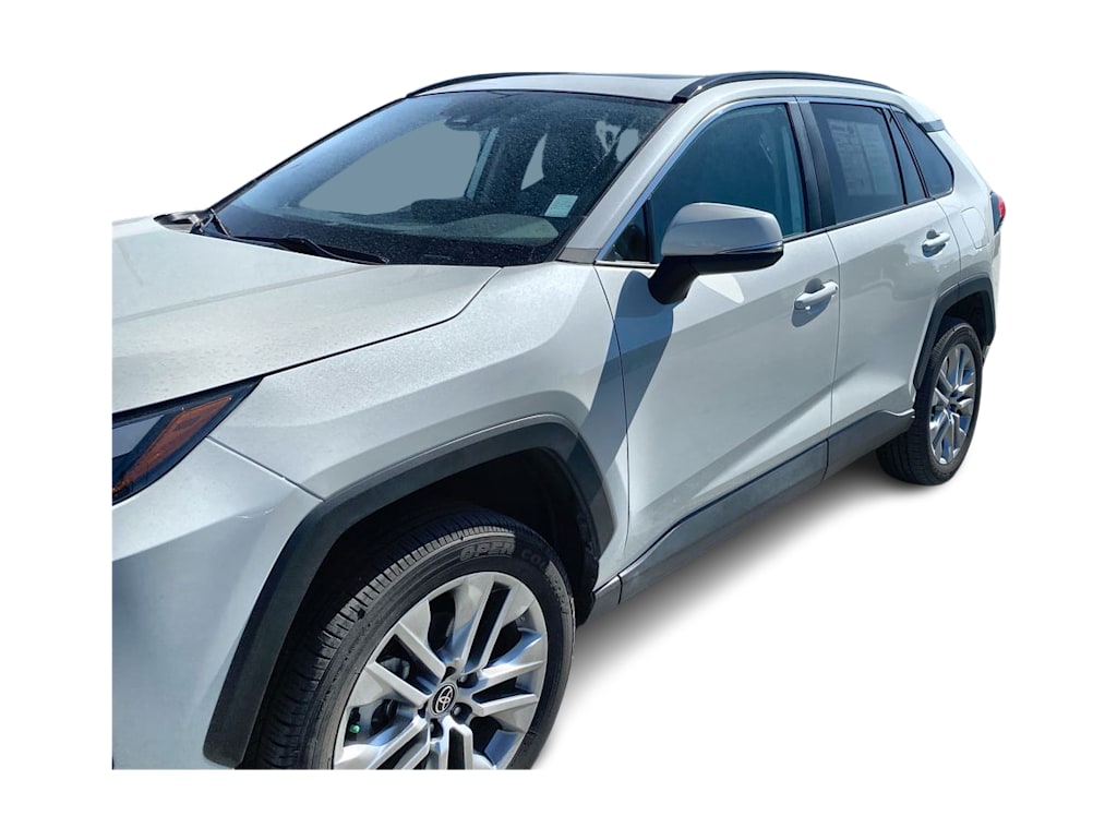 Thumbnail: 2022 Toyota RAV4 - 20