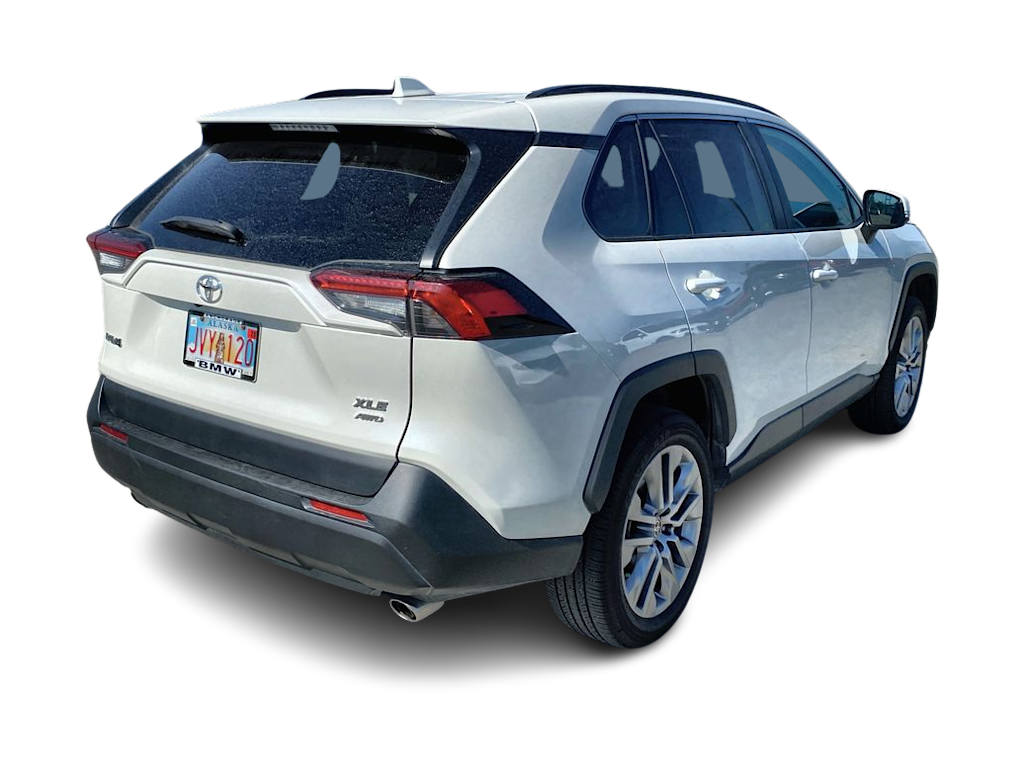 Thumbnail: 2022 Toyota RAV4 - 28