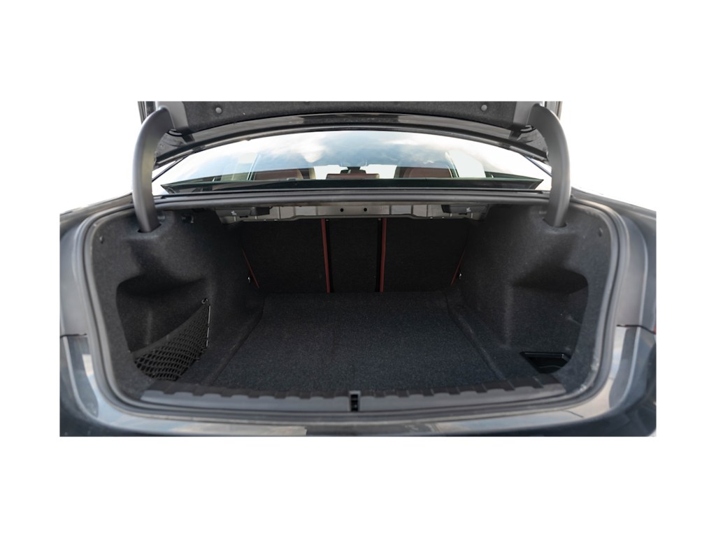 Thumbnail: 2025 BMW 3 Series - 17