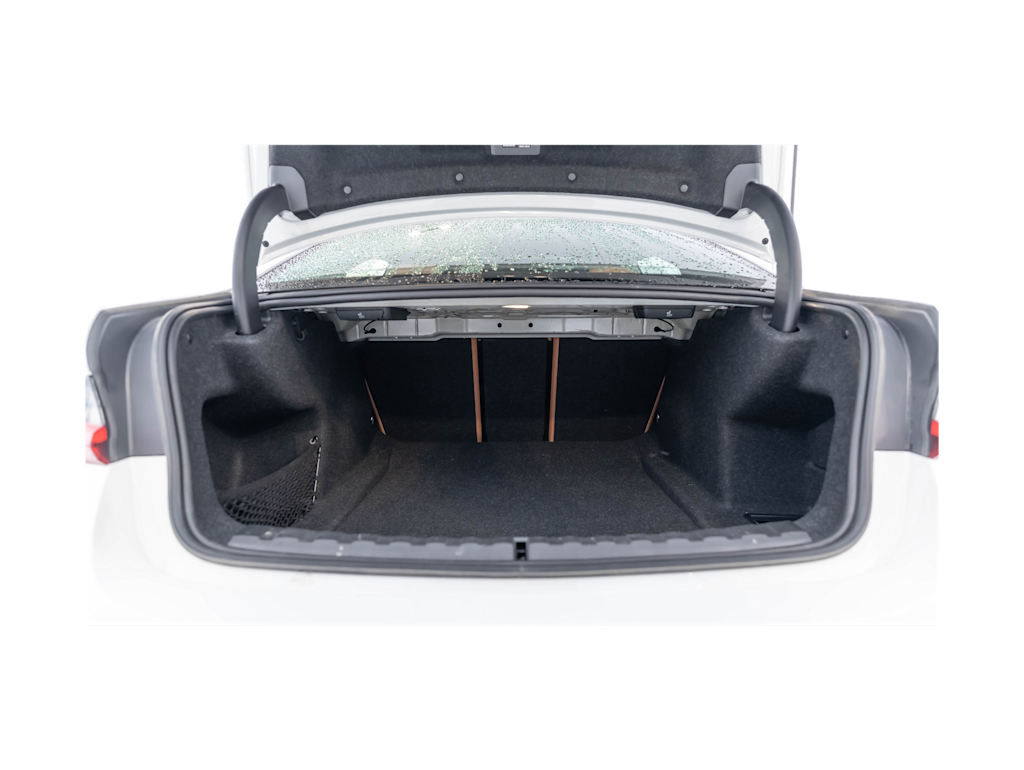 Thumbnail: 2025 BMW 3 Series - 16