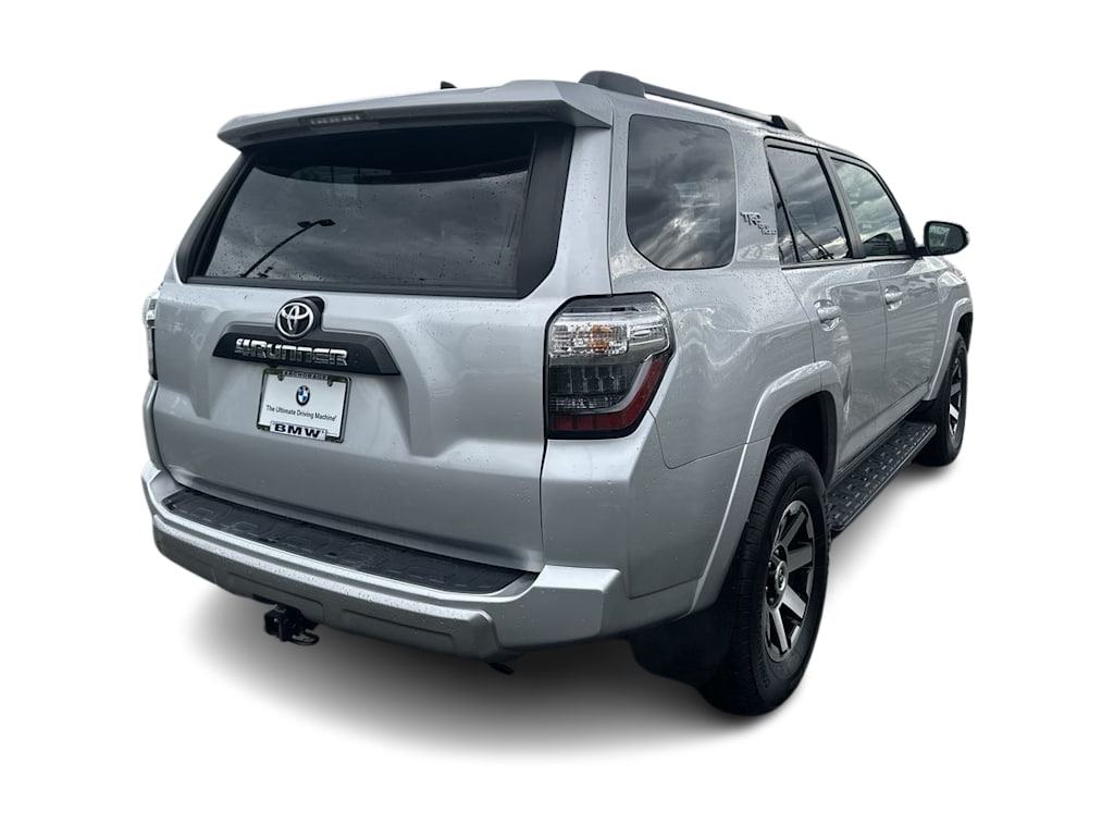 Thumbnail: 2022 Toyota 4Runner - 24