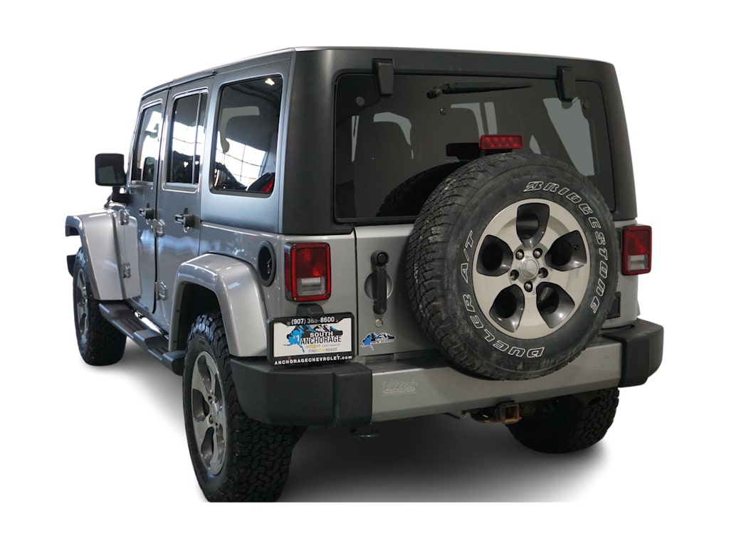 2018 Jeep Wrangler Unlimited Sahara 18