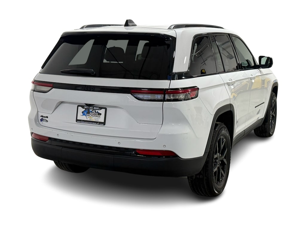 Thumbnail: 2024 Jeep Grand Cherokee - 16