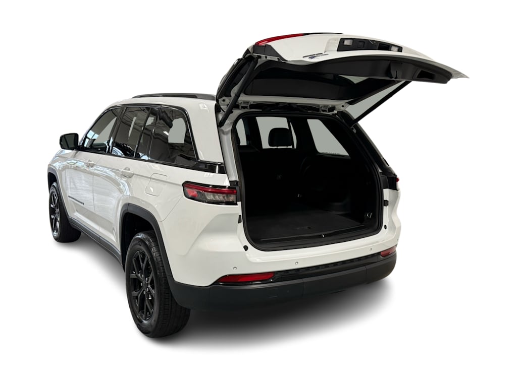 Thumbnail: 2024 Jeep Grand Cherokee - 13