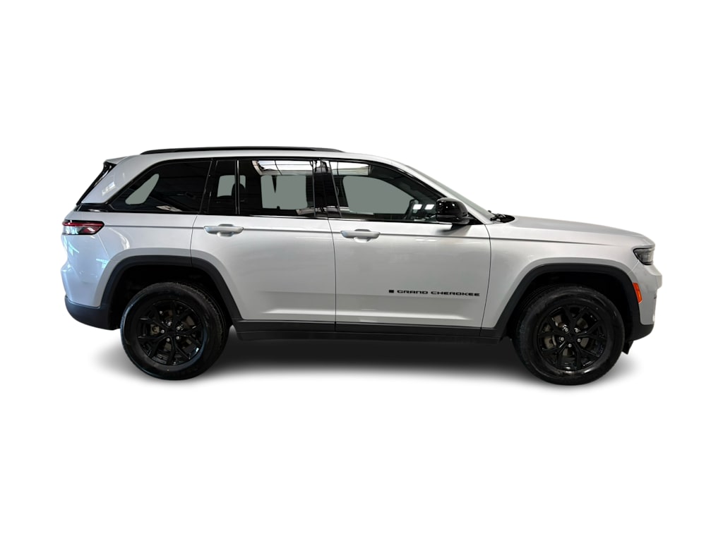 Thumbnail: 2024 Jeep Grand Cherokee - 18