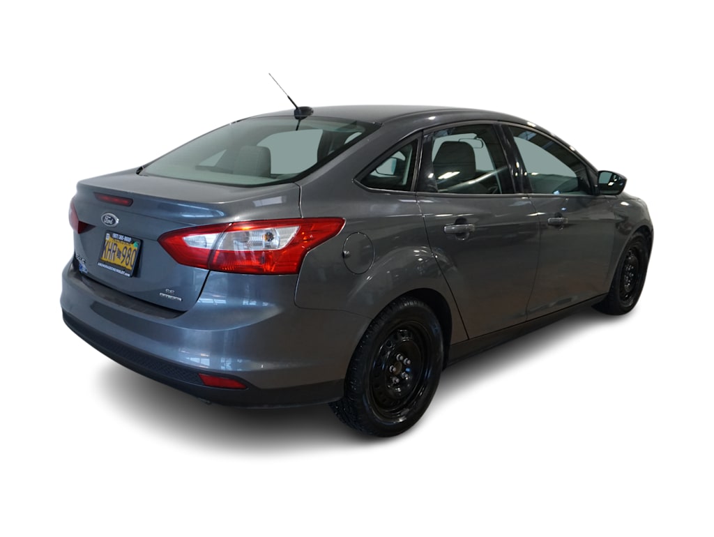 2012 Ford Focus SE 15