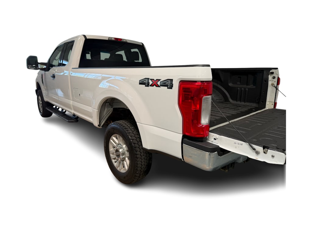 Thumbnail: 2019 Ford F-350 - 14