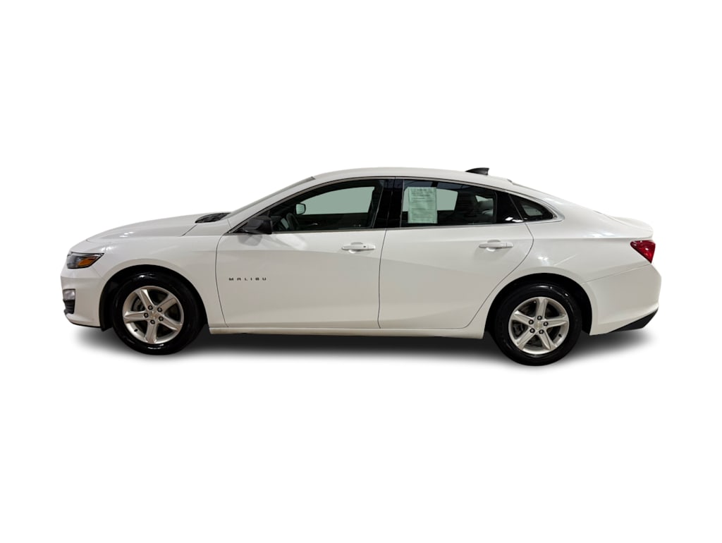 Thumbnail: 2022 Chevrolet Malibu - 3
