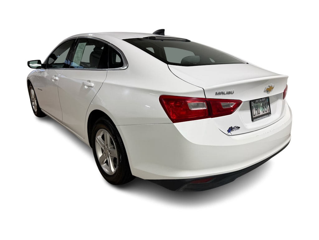 Thumbnail: 2022 Chevrolet Malibu - 4