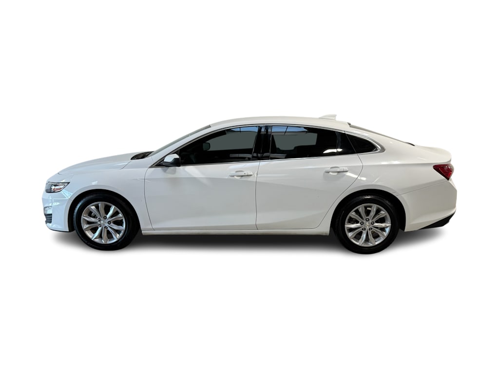 Thumbnail: 2020 Chevrolet Malibu - 3