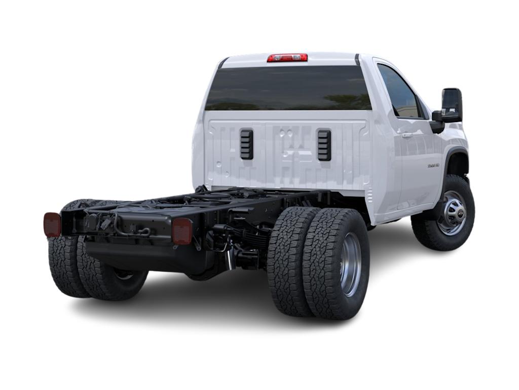 Thumbnail: 2026 Chevrolet Silverado 3500 - 13