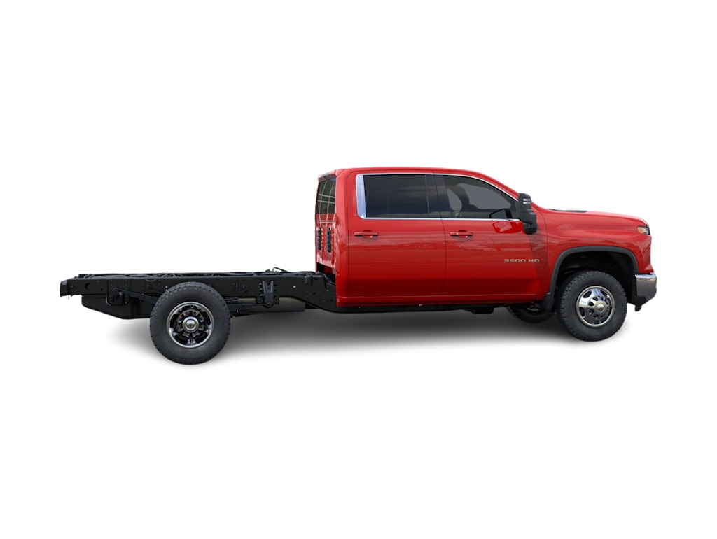 Thumbnail: 2026 Chevrolet Silverado 3500 - 14