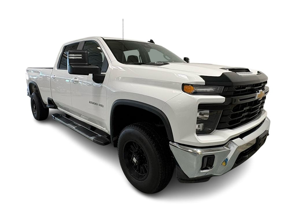 Thumbnail: 2025 Chevrolet Silverado 2500 - 16