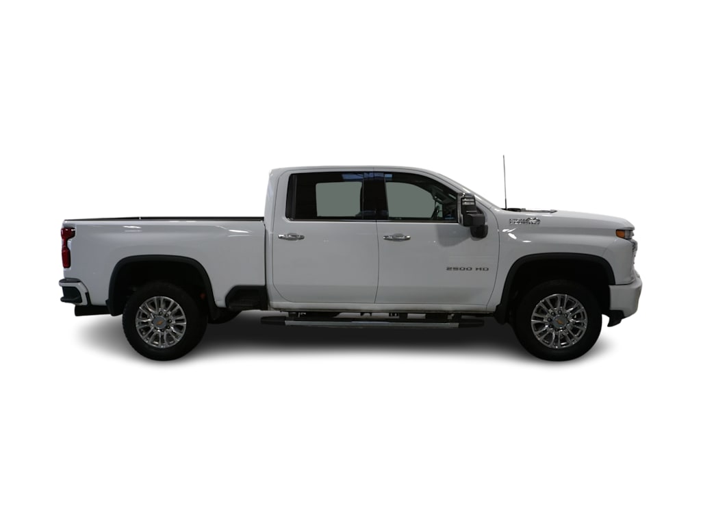 2022 Chevrolet Silverado 2500 High Country 17