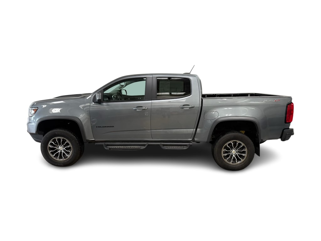 Thumbnail: 2022 Chevrolet Colorado - 3