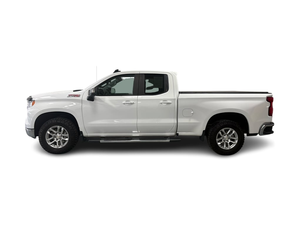 Thumbnail: 2022 Chevrolet Silverado 1500 - 3