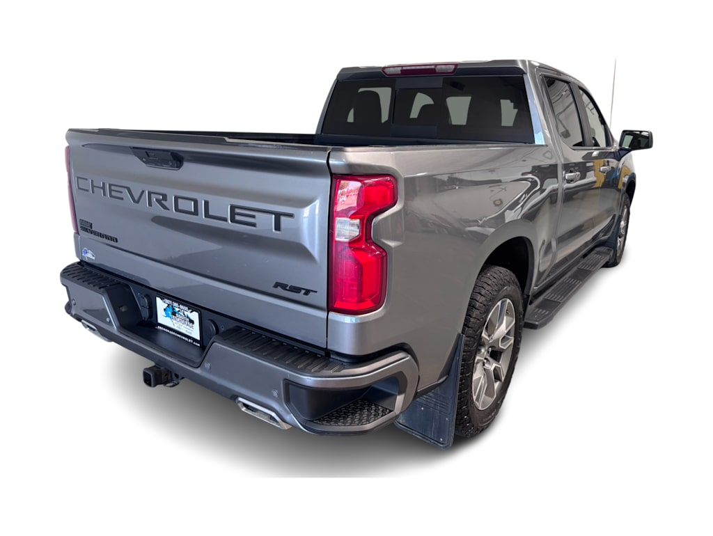 Thumbnail: 2021 Chevrolet Silverado 1500 - 17