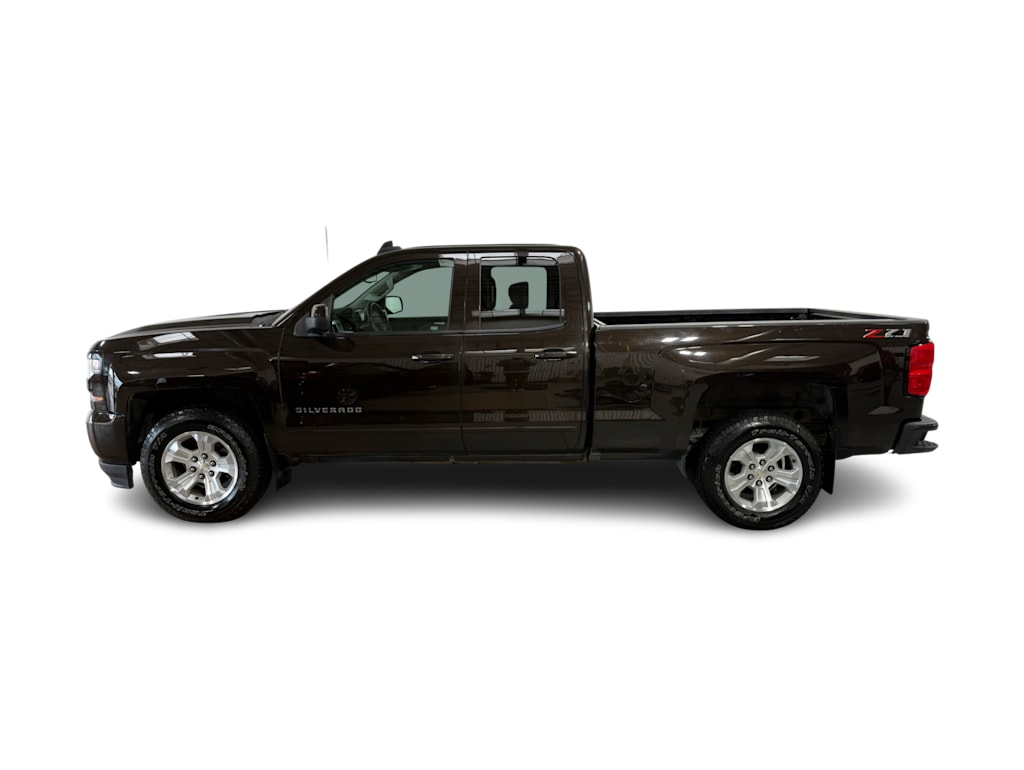 Thumbnail: 2018 Chevrolet Silverado 1500 - 3